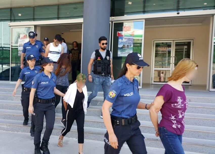 Bursa’da narkotik operasyonu: 9 gözaltı