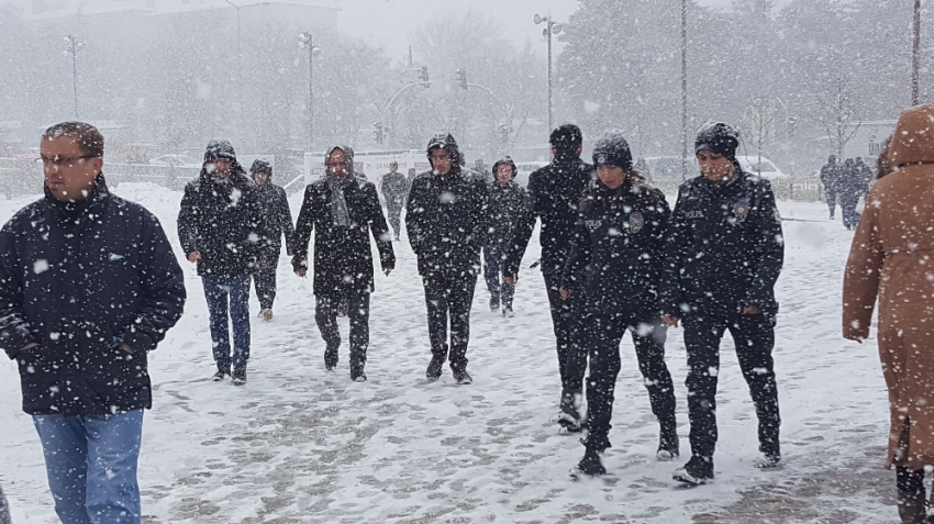 Doğu Anadolu buz tuttu