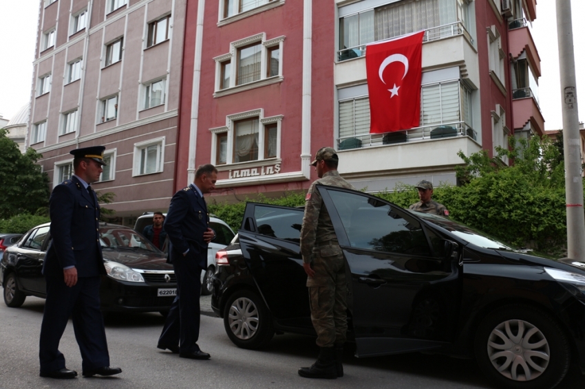 Şehit Yüzbaşının annesine acı haber ulaştı