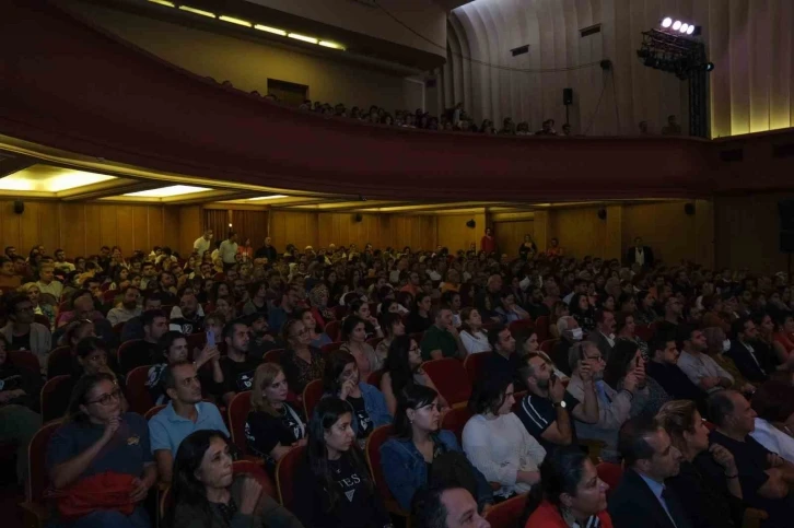 8. Şehir Tiyatroları Festivali başladı
