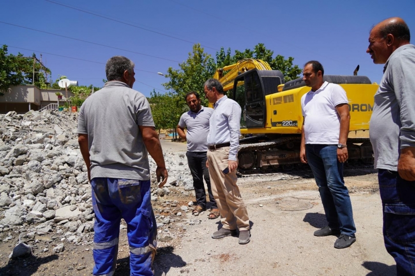 Çıkmaz sokaklar bir bir trafiğe açılıyor