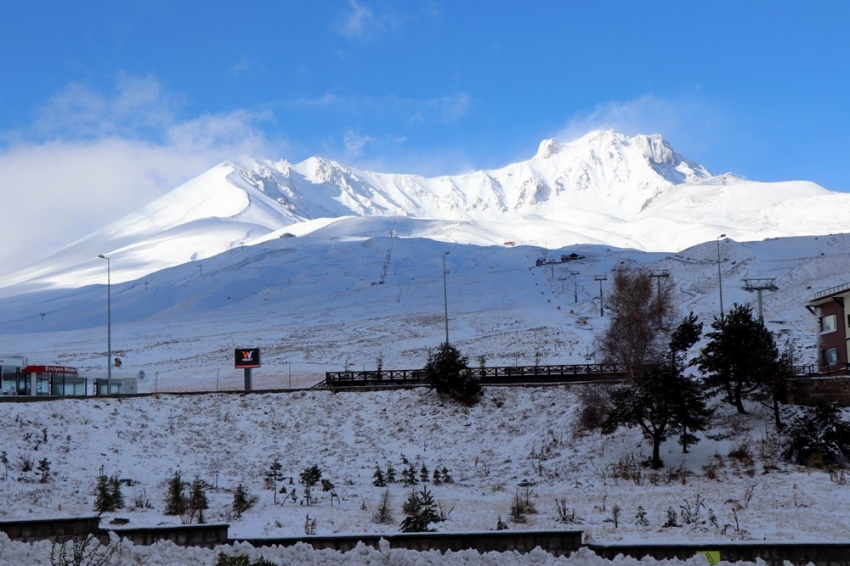 Kar yurda giriş yaptı