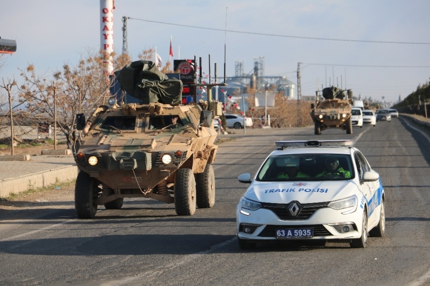 100 araçlık askeri konvoy Şanlıurfa’ya ulaştı