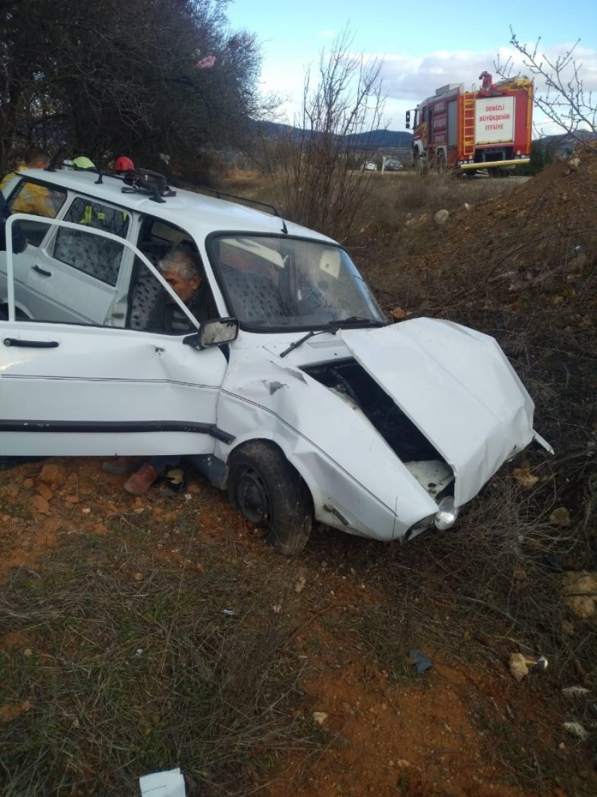 Denizli’de trafik kazası: 2 yaralı