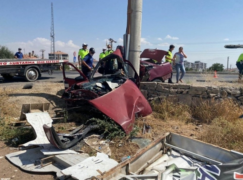 Hurdaya dönen otomobilin sürücüsü hayatını kaybetti