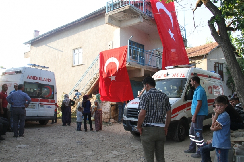 Konyalı şehidin baba ocağına ateş düştü