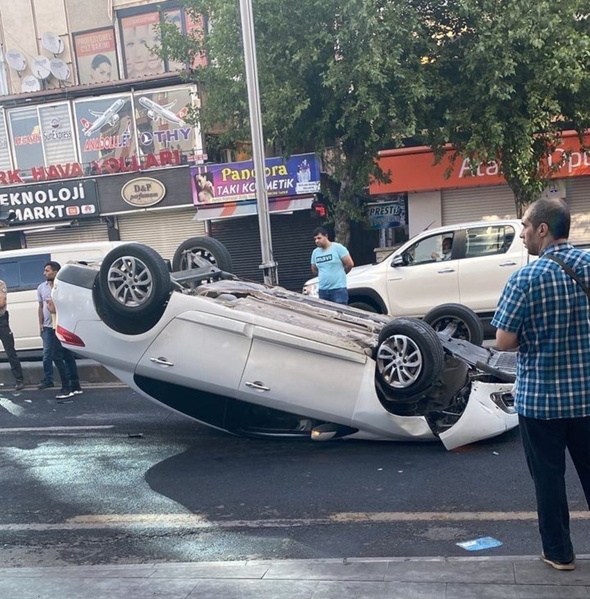 Alkollü sürücü takla atarak metrelerce sürüklendi 