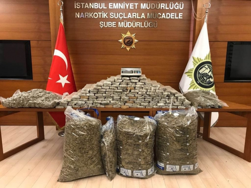 İstanbul’da 200 kilo esrar ele geçirildi