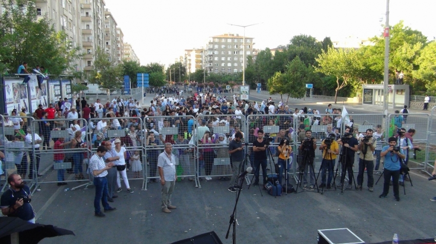 HDP’ye Diyarbakır’da soğuk duş