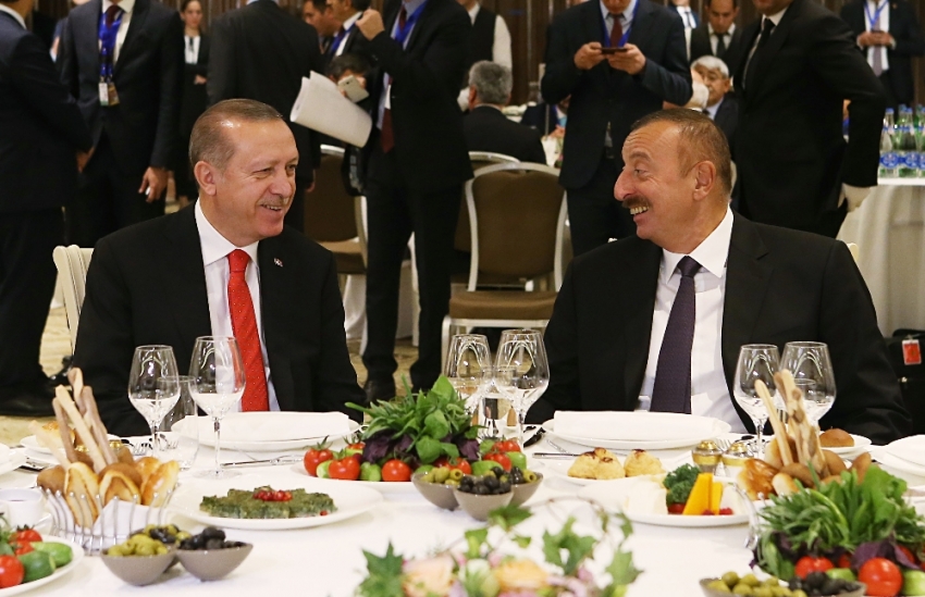 Cumhurbaşkanı Erdoğan onuruna yemek