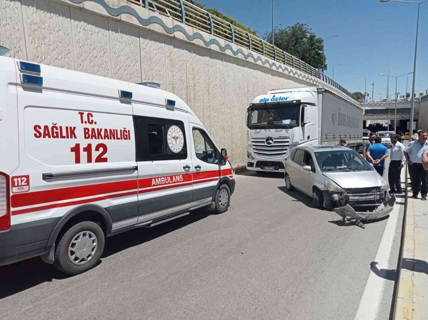 Trafik kazası: 2 yaralı