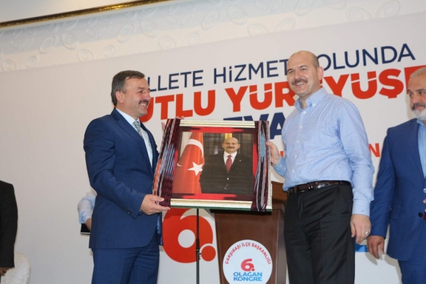 Bakan Soylu: Türkiye hepinizi bir çuvala koyar...