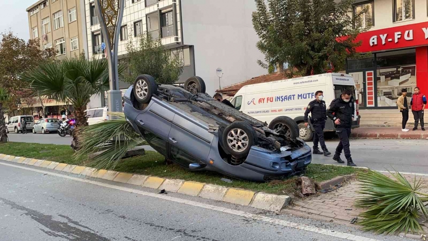 Alkollü sürücü düz yolda otomobiliyle takla attı