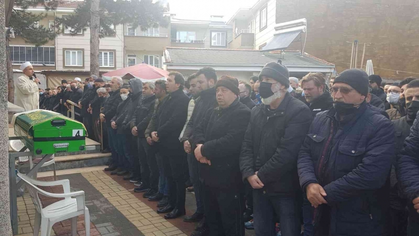 Bursa'da arkadaşına yardım ederken ölen genç gözyaşları arasında defnedildi