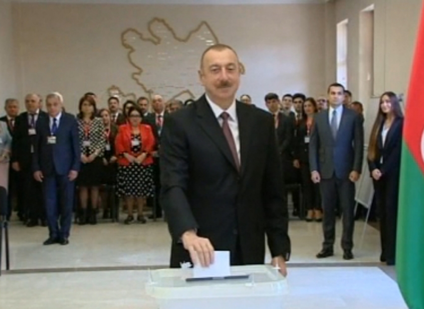 Aliyev oyunu kullandı