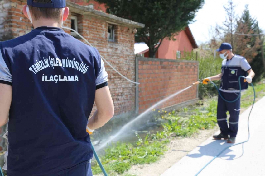 İlaçlama çalışmaları devam ediyor