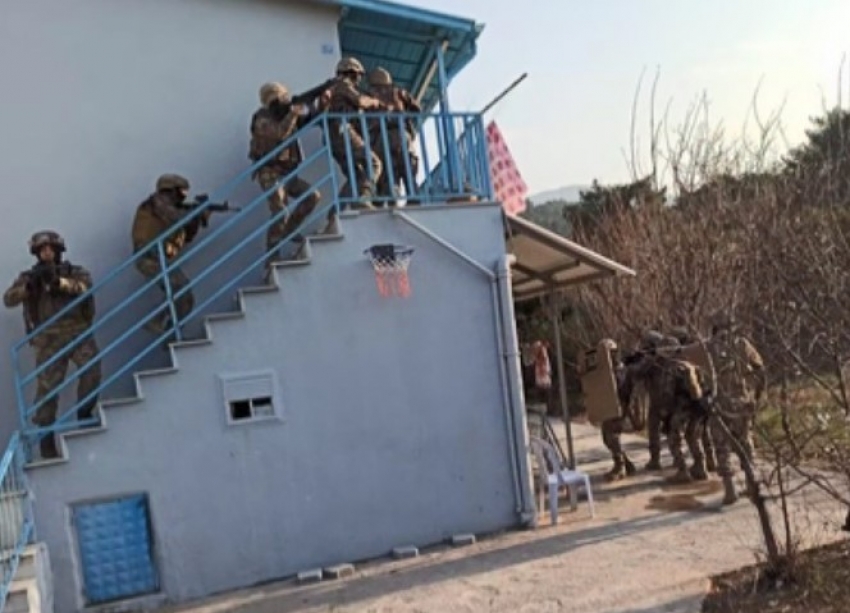 Suç örgütü iddiası ile gözaltına alınan 3 şüpheli serbest bırakıldı