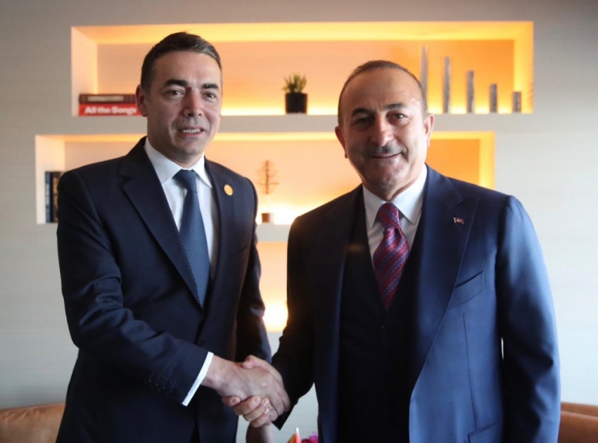 Bakan Çavuşoğlu, Kuzey Makedonyalı mevkidaşıyla görüştü