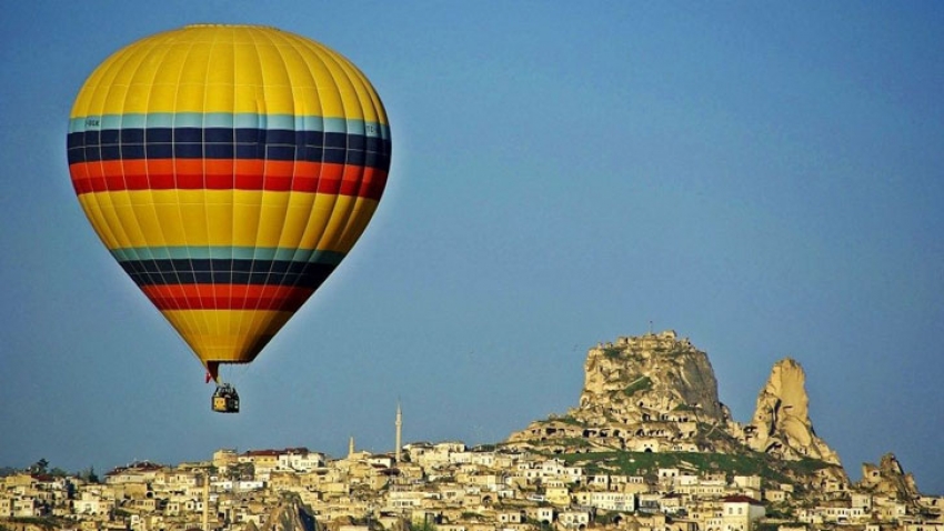 Kapadokya'da balon düştü: 1 ölü 20 yaralı