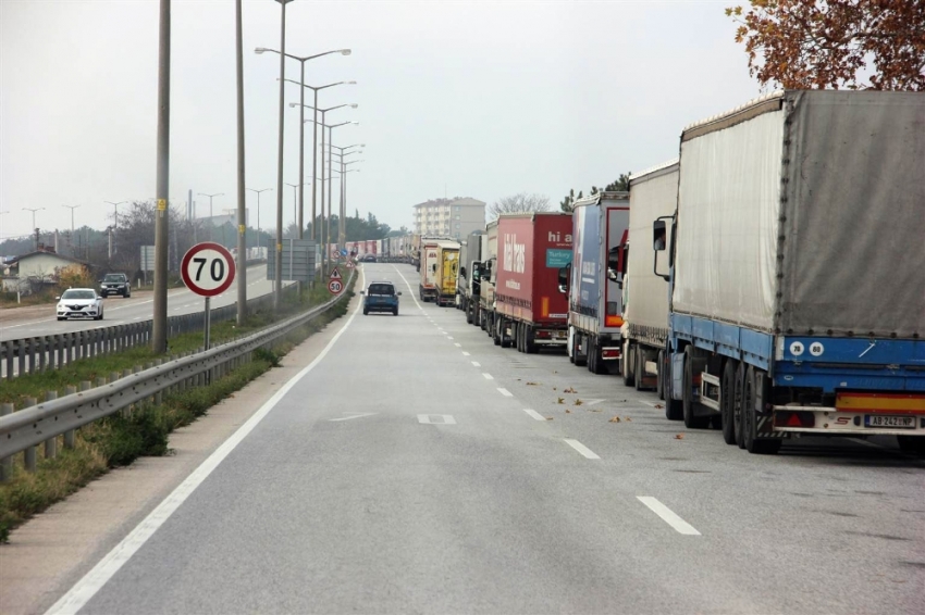 Kapıkule’de TIR geçiş rekoru kırıldı