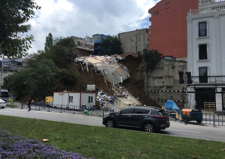 Beyoğlu Belediyesinden yıkılan bina açıklaması