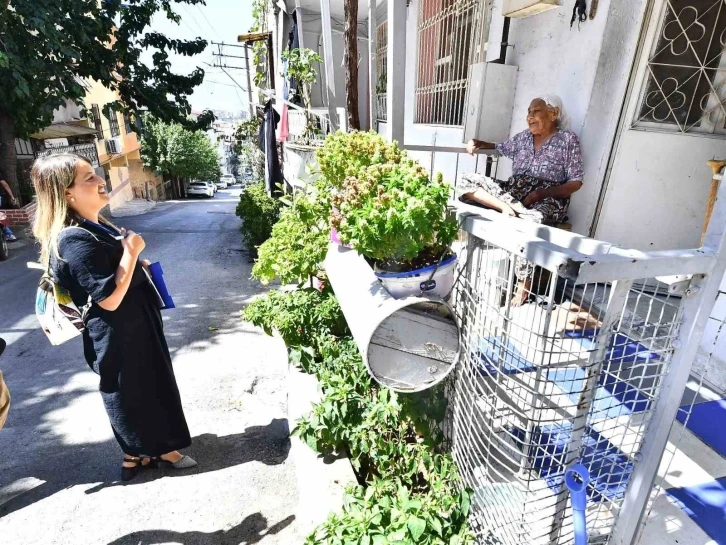 Acil çözüm ekipleri İzmir’e iz bıraktı
