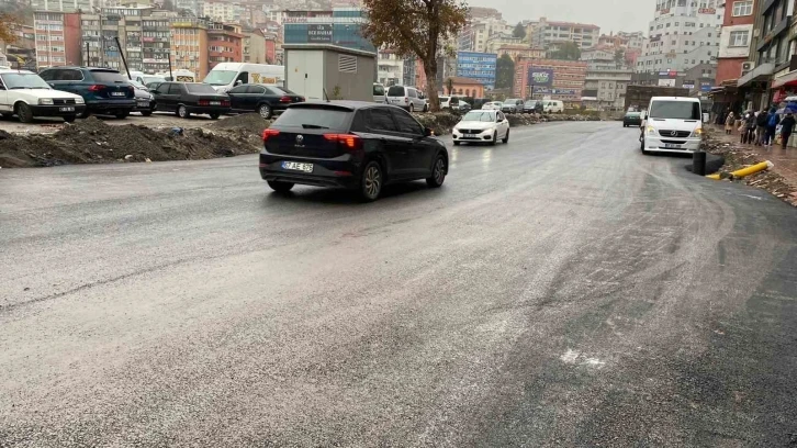 Acılık-Soğuksu hattındaki asfalt çalışmaları tamamlandı
