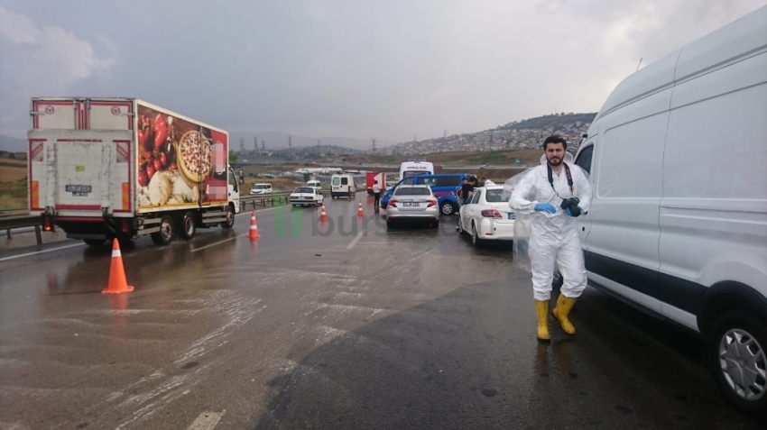 Kadın yol ortasında pompalı tüfekle öldürüldü