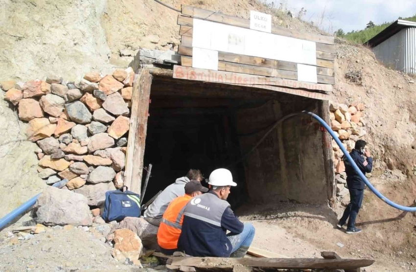 Dursunbey’de krom madeninde göçük