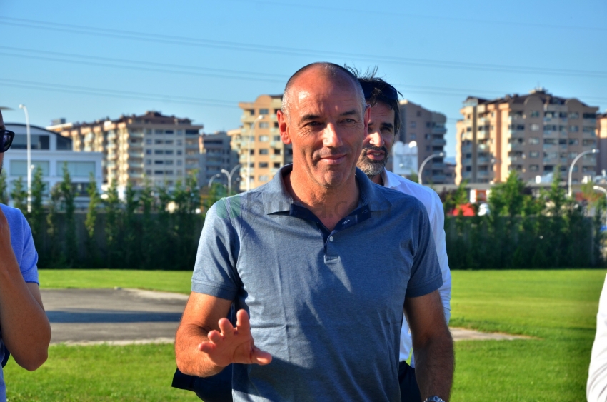 Paul Le Guen Bursa'ya geldi