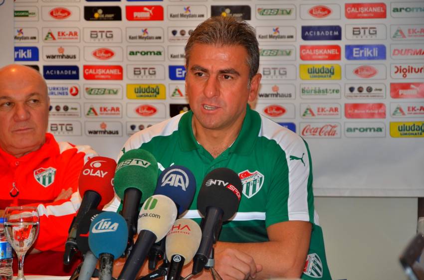 Bursaspor Onur Atasayar ile anlaştı