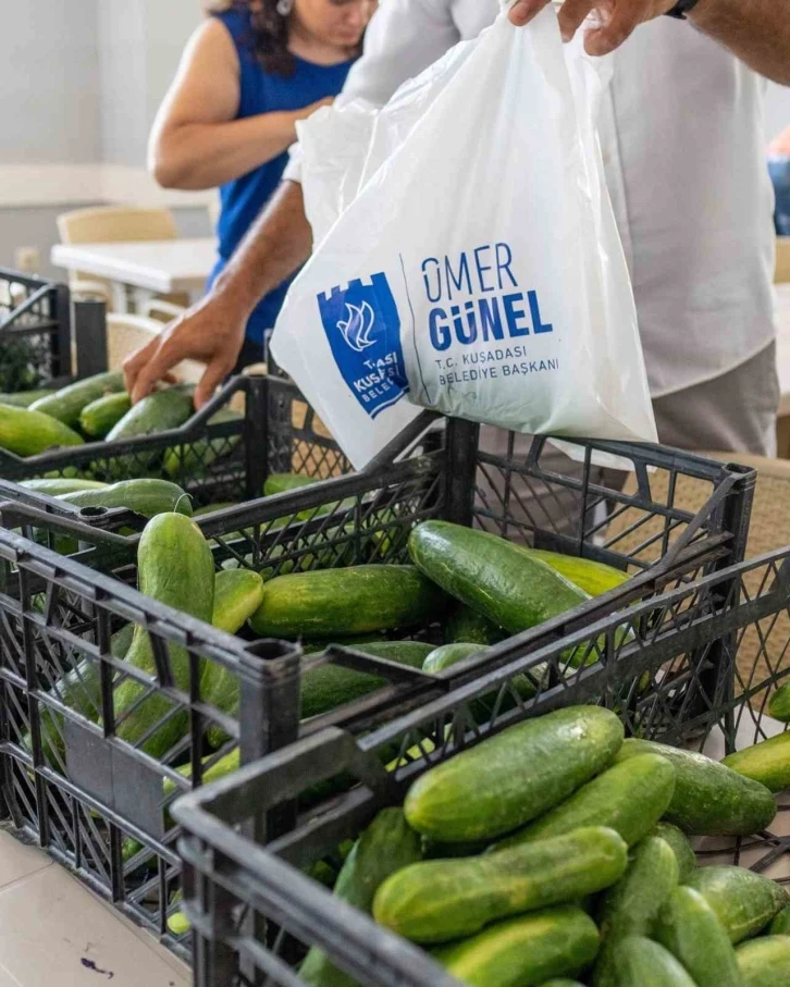 Adabahçe’nin bereketi paylaştıkça çoğalıyor
