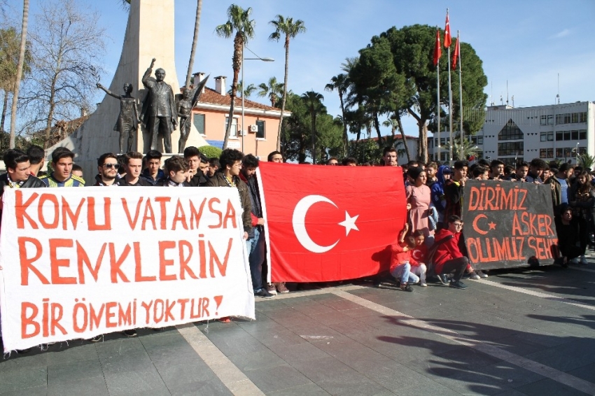 Alanya’da şehitler için yürüdüler