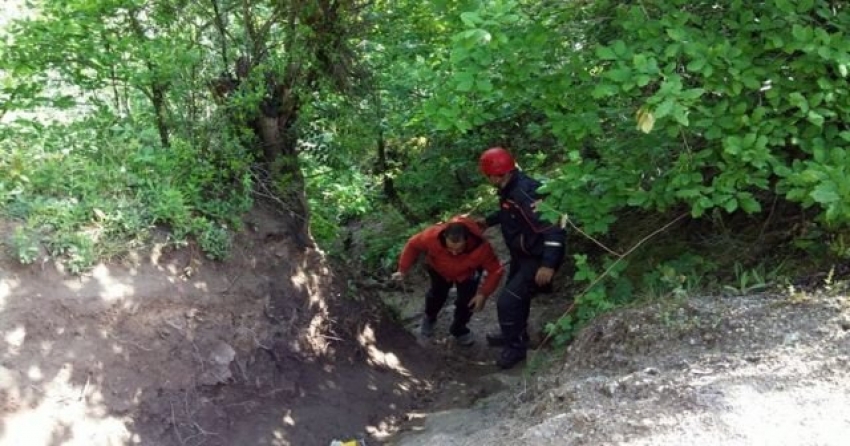 Ormanda kaybolan kız çocuğunu AFAD ekipleri buldu