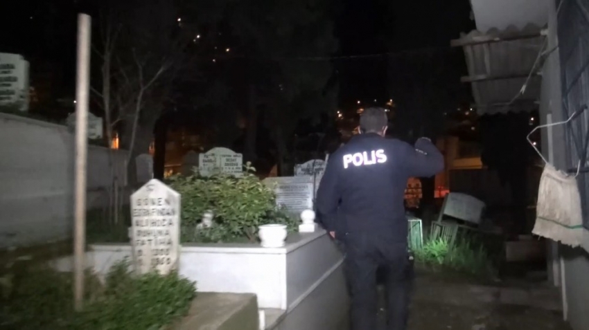 Bursa'nın o mezarlığında gece yarısı paranormal olay!