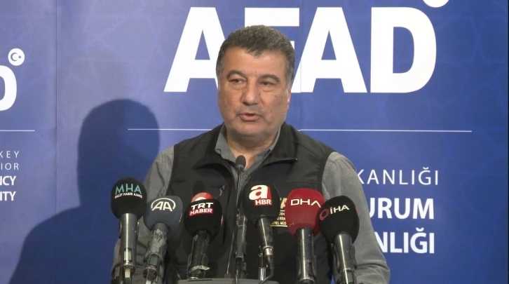 AFAD Deprem ve Risk Azaltma Genel Müdürü Tatar: "Şu ana kadar toplamda 3 bin 858 artçı sarsıntı var"
