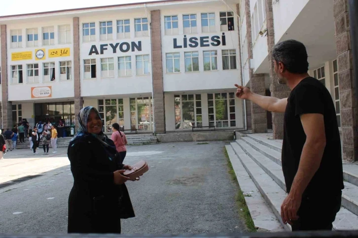 Afyonkarahisar’da YKS maratonu 22 bin 909 adayın katılımı ile başladı
