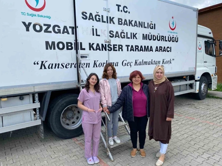 Akdağmadeni’nde kadınlara yönelik kanser taraması sürüyor
