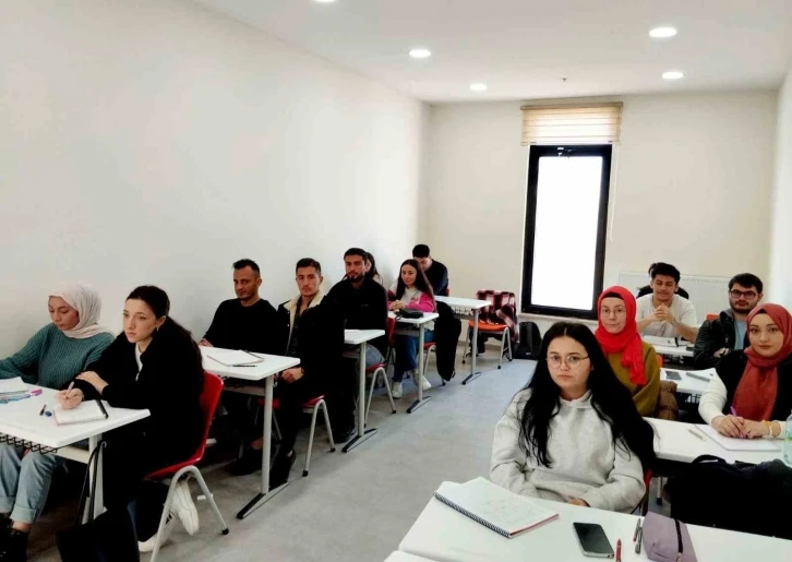 Aksaray Belediyesinin DGS kursları başladı
