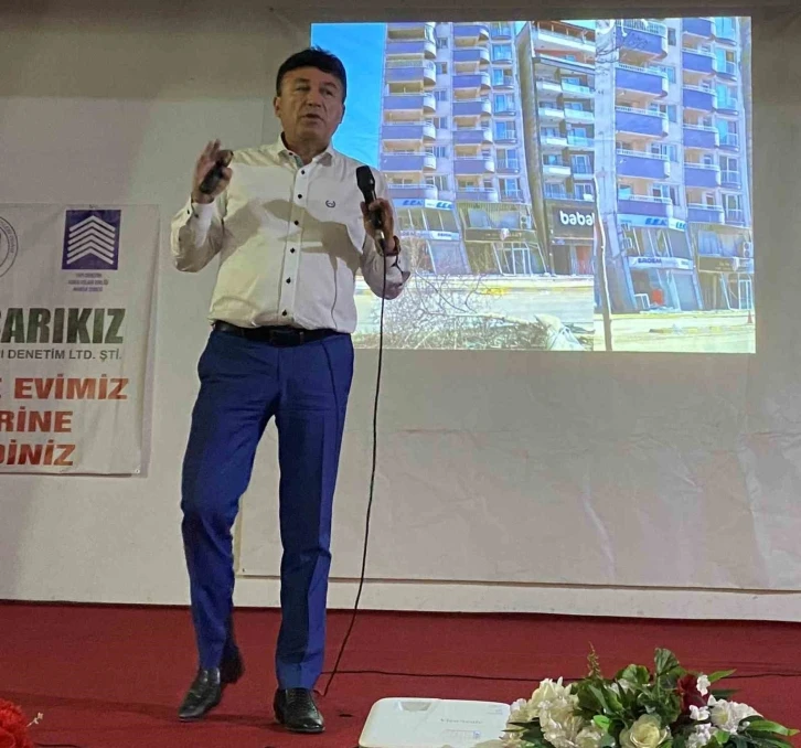 Alaşehir’de ’Deprem ve Evimiz’ konulu seminer düzenlendi
