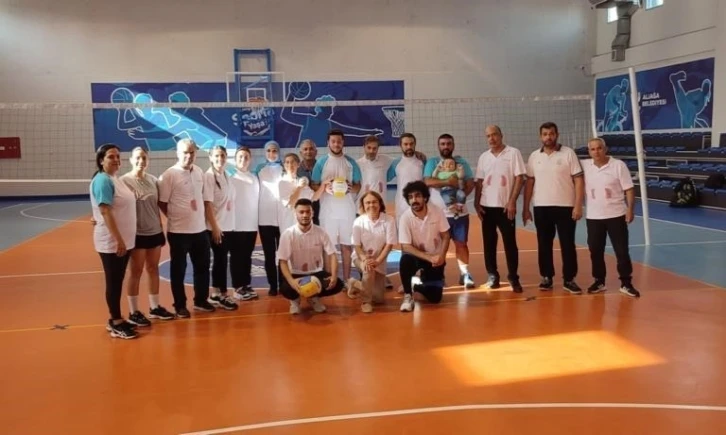 Aliağa’da sağlık için voleybol
