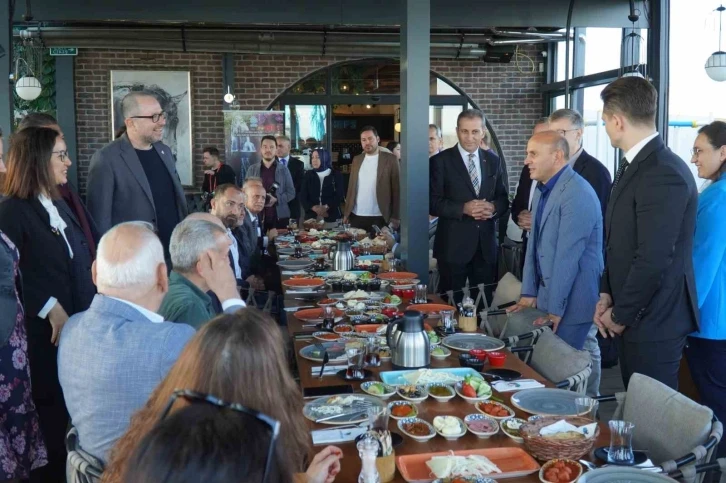 Altınova’nın geleneksel ve özel yemekleri tanıtıldı
