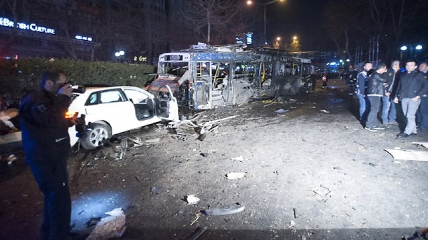 Dünya, Ankara patlamasını böyle gördü!