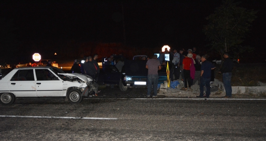 Antalya'da trafik kazası: 1 ölü, 7 yaralı