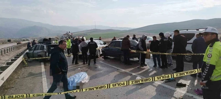 Ankara’da zincirleme trafik kazası: 1 ölü, 11 yaralı