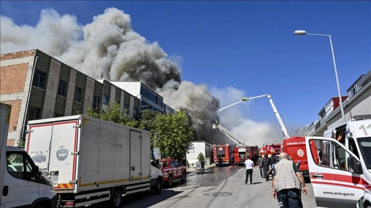 Ankara'da sanayi sitesinde yangın çıktı