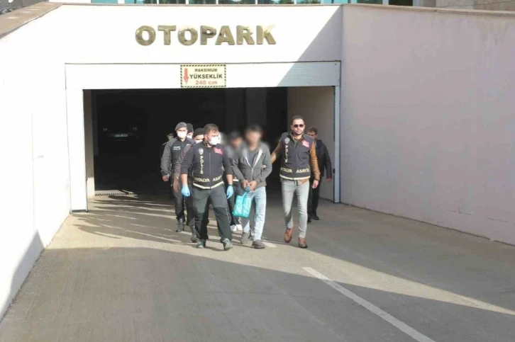 Antalya polisinden suçluya geçit yok! 171 aranan şahıs yakalandı