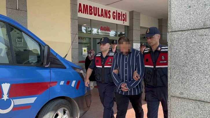 Arnavutköy’de İETT duraklarının camlarını eğlenmek için kıran şahıslar adliyeye sevk edildi
