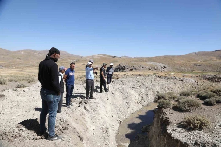 Asırlık kanal yeniden suyla buluştu
