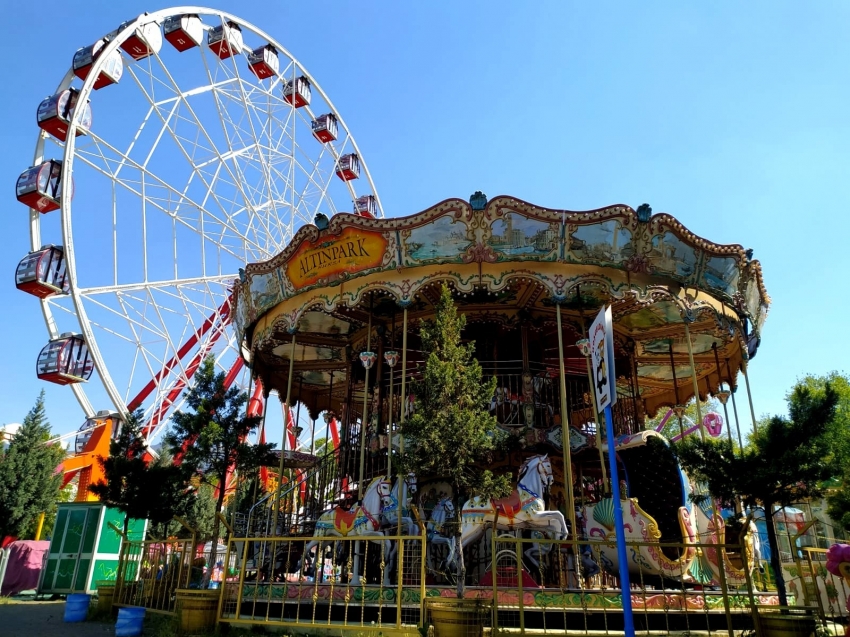 Bursa lunapark adeta 